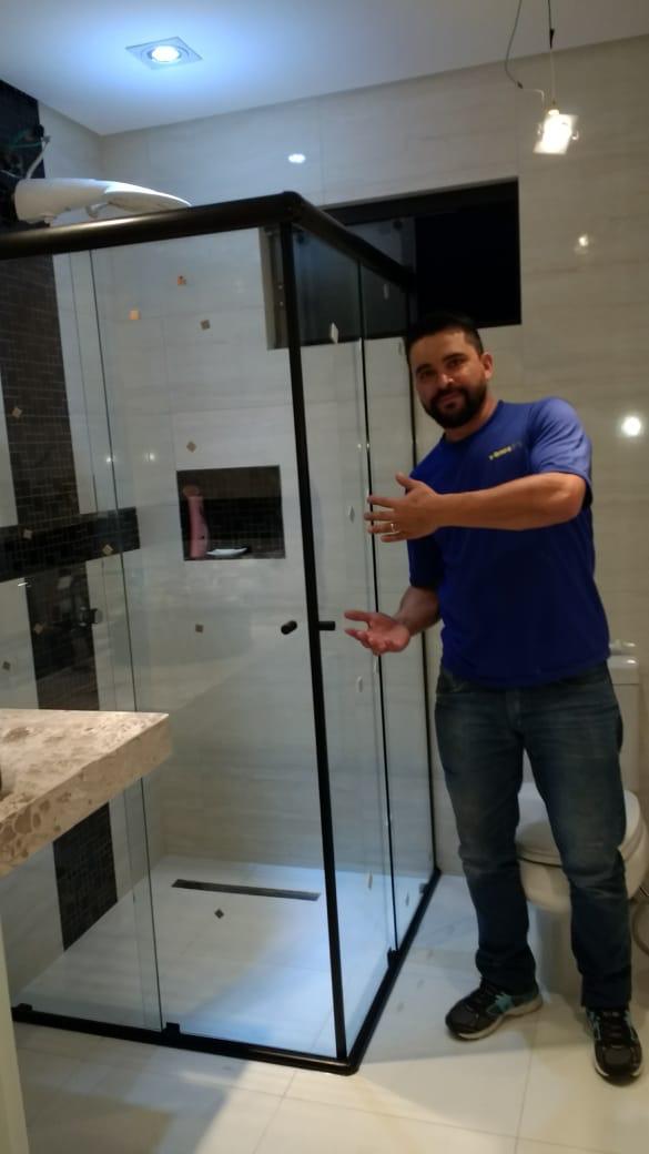 Box de banheiro em vidro padrão da Vidros FV — foto 7