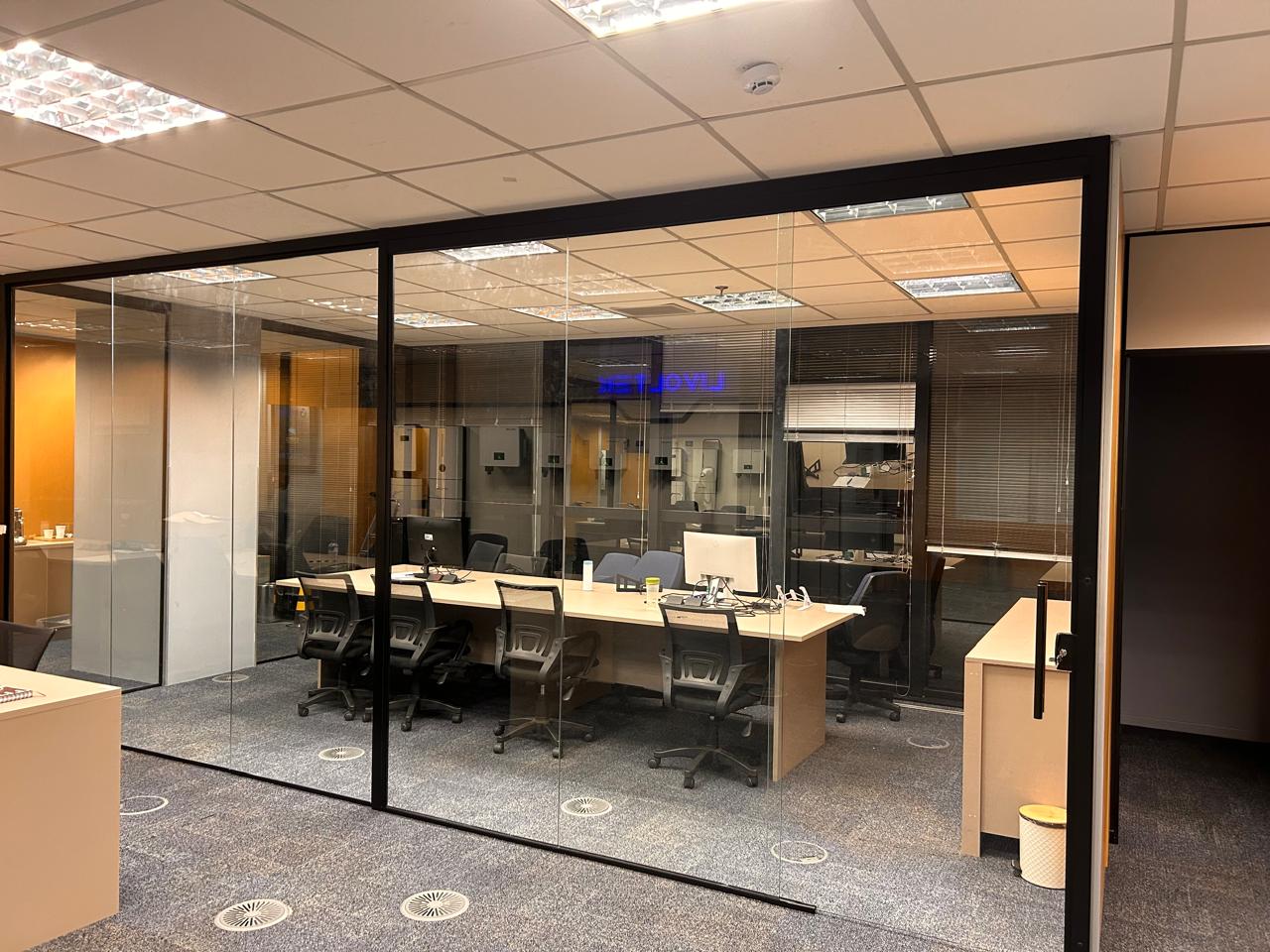 Porta, janela ou divisória de vidro executada pela Vidros FV — foto 15