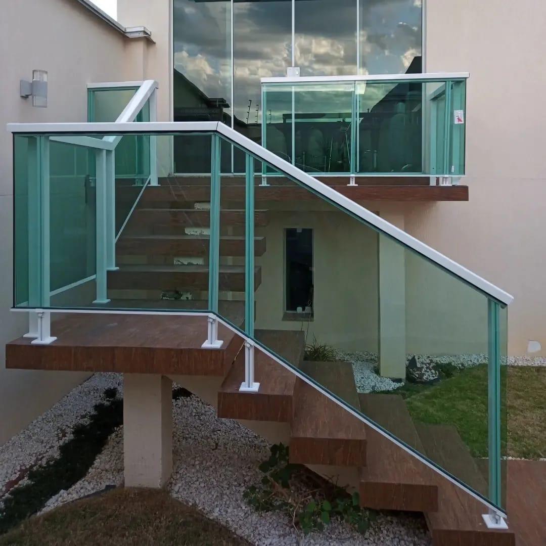 Projeto em vidro executado pela Vidros FV em Curitiba — foto 1